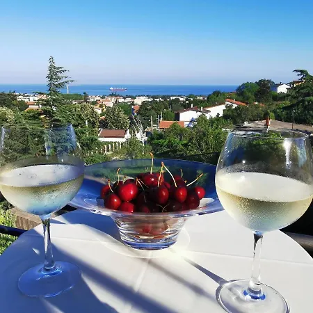 костадинов 3* Varna