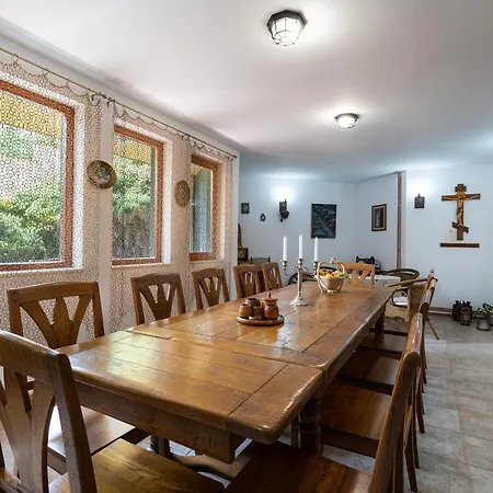 костадинов Gasthuis Varna