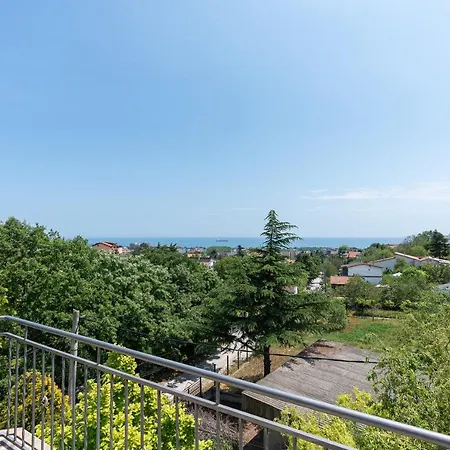 костадинов 3* Varna