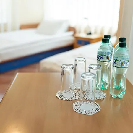 костадинов 3*