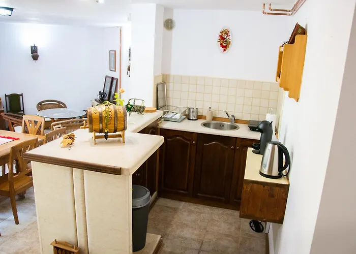 костадинов 招待所